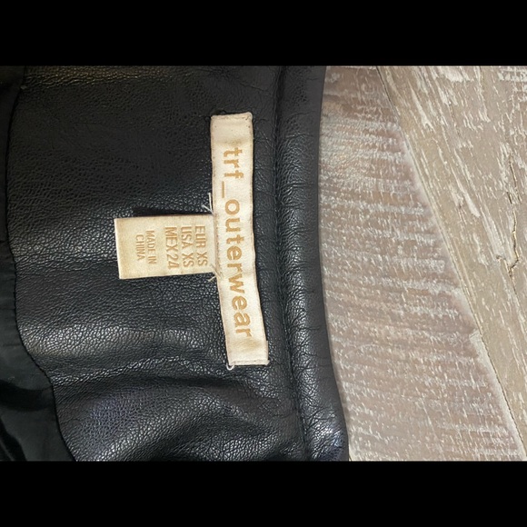 Zara Black faux leather jacket - Picture 2 of 4